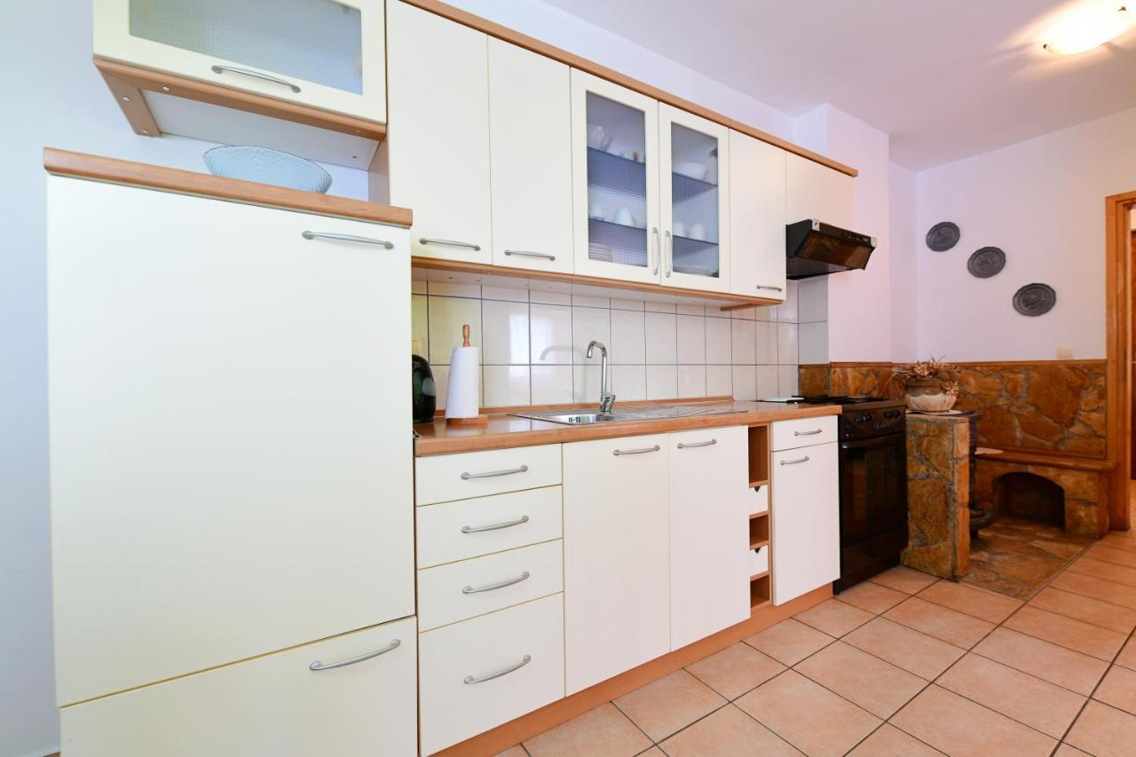 Apartments Alan Saborsko Екстериор снимка