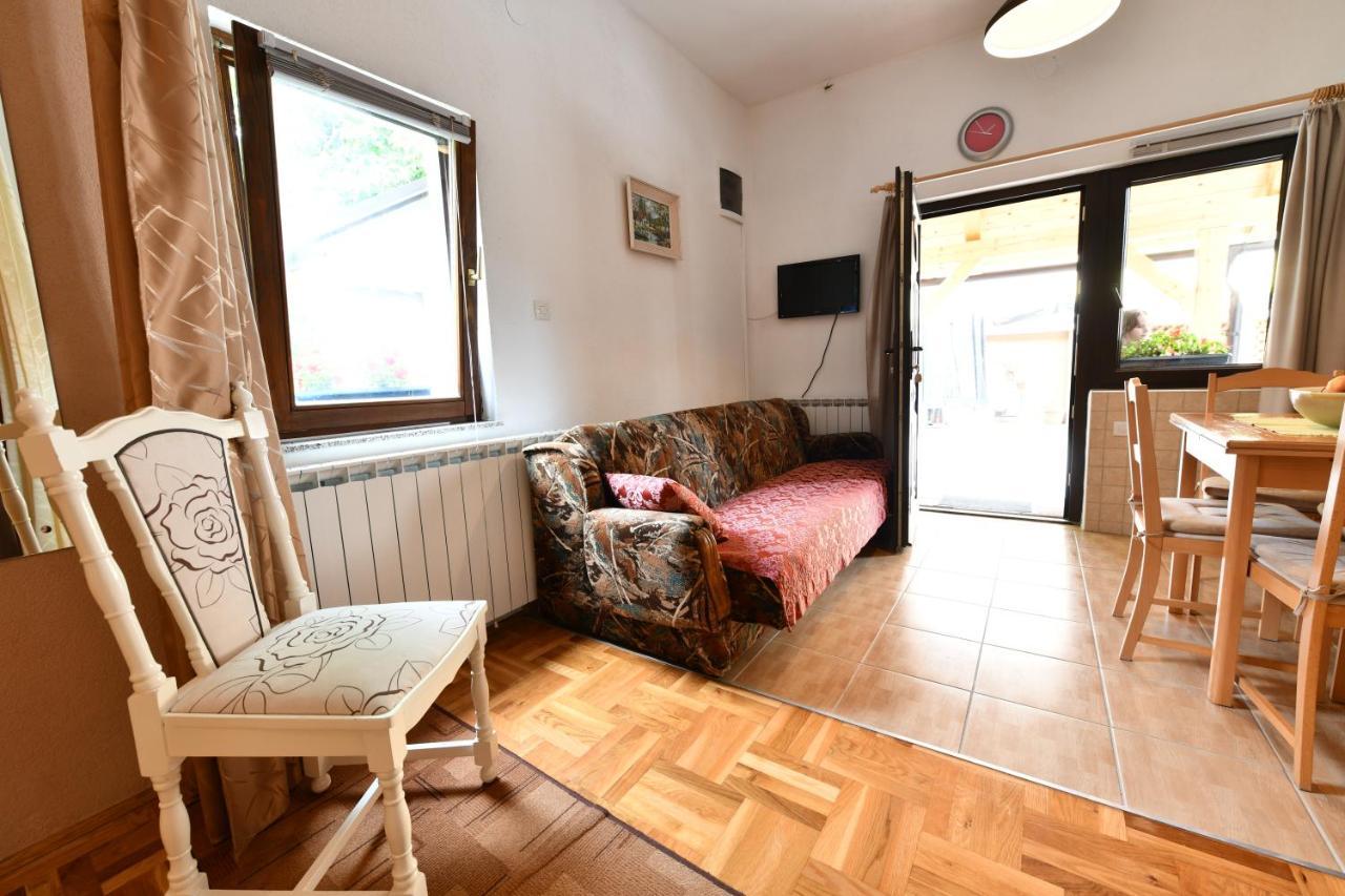 Apartments Alan Saborsko Екстериор снимка
