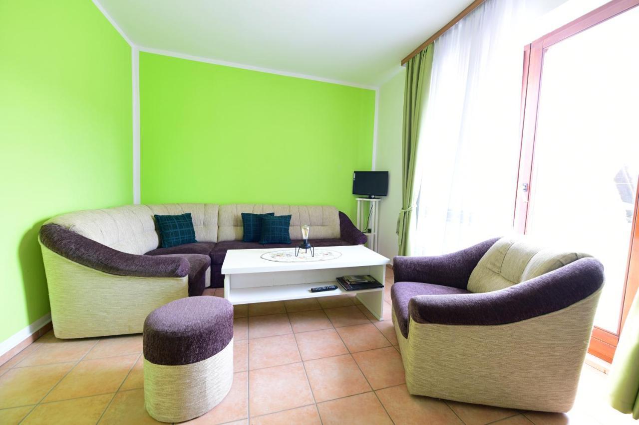 Apartments Alan Saborsko Екстериор снимка