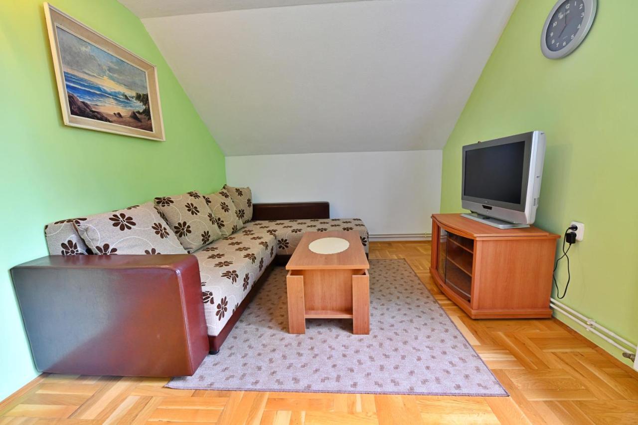 Apartments Alan Saborsko Екстериор снимка